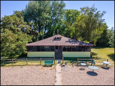 757 E Gus Rich Ln