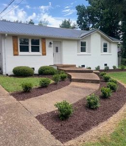7211 Dianne Dr