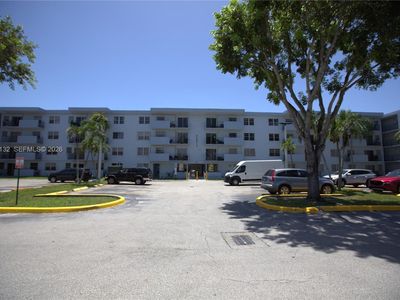 1221 SW 122nd Ave APT 403