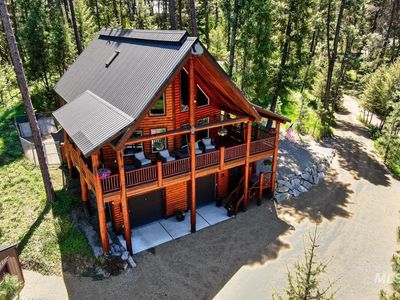 9 Stardust Ln
