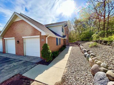 S77W19593 Lakewood DRIVE Bldg 4, Unit 28