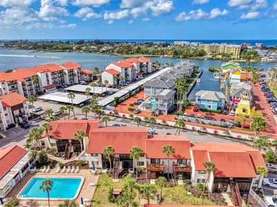 1612 Stickney Point Rd #1