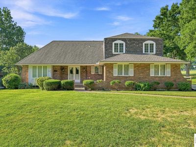 508 NW Golfview Dr