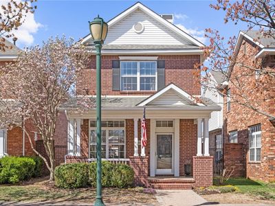 780 Founders Park Dr W