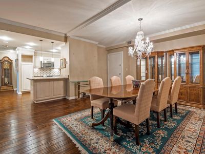 5200 Keller Springs Rd APT 520