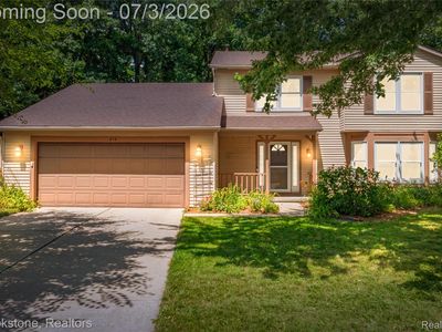 312 Burr Oak Dr