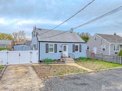 9 Macarthur Ave