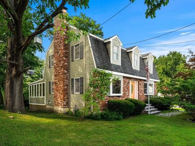 89 W Meadow Rd