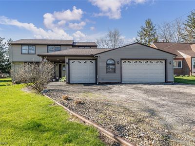 490 Mapleview Dr