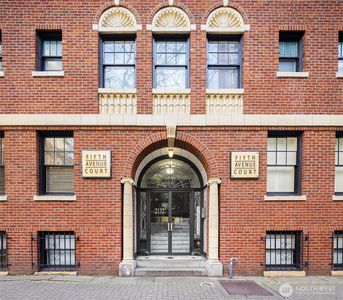 2132 5th Avenue #008