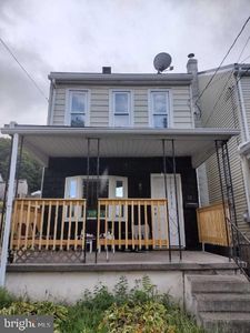 52 W Bacon St