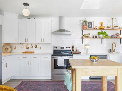 777 E South Temple St #15E