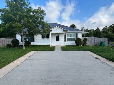 1701 Eli Pl