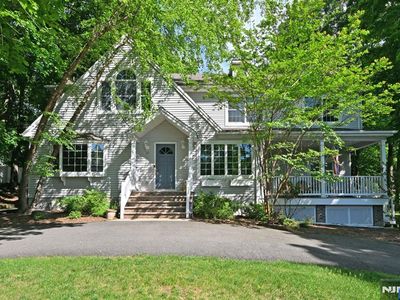 50 Midland Ave