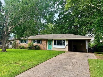 1809 Lake St