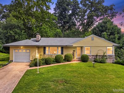 Property at 439 Fieldcrest Dr, Saint Louis, MO