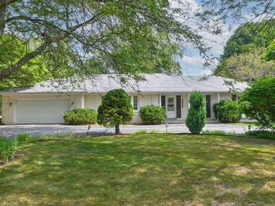 9424 North Waverly DRIVE