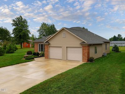 Property at 806 Silver Pines Dr, Kalida, OH