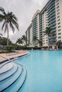 19380 Collins Ave APT 224