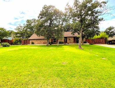 Property at 1212 Vera Ln, Kennedale, TX