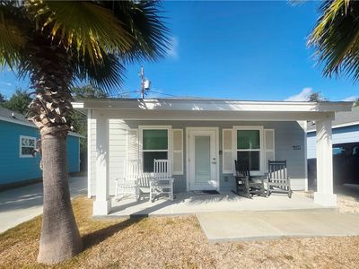 121 Oasis Cir
