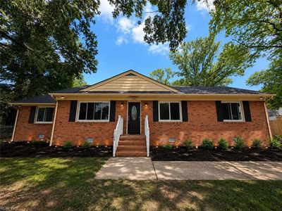 104 N Myra Dr
