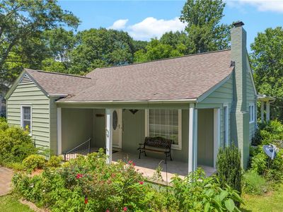 516 Seneca Dr