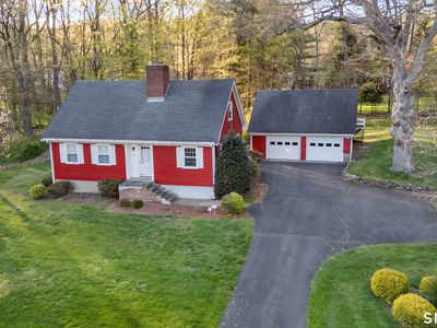 27 Valley Road