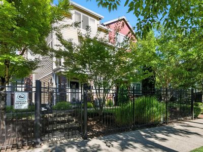 1908 NW Florence Ave