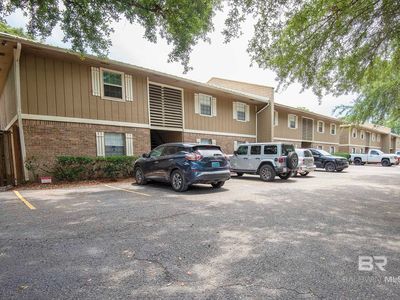 125 E 22nd Ave APT 2