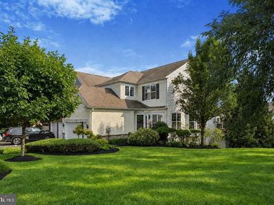 2114 Redbud Ln