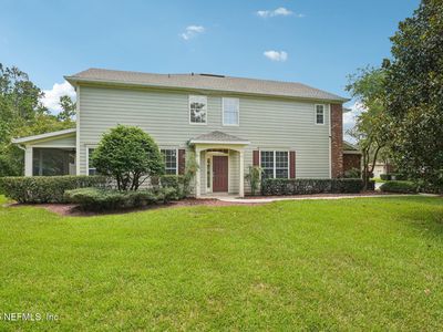 7001 ROUNDLEAF Drive