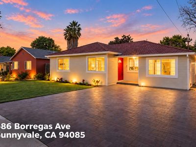 586 Borregas Ave