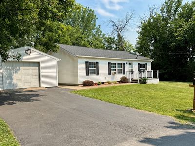 1 Roberts Ave