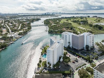 9101 E Bay Harbor Dr APT 705