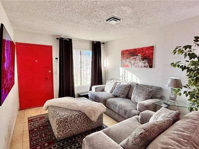 3978 Palos Verdes St