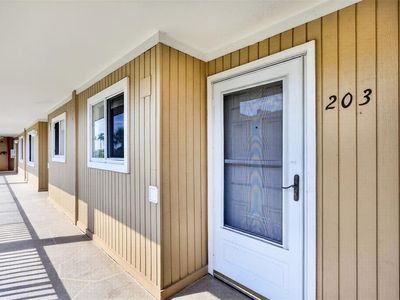 150 Harborside Ave APT 203