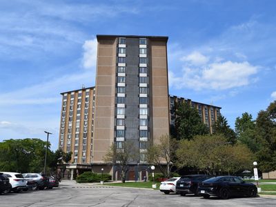 1 Renaissance Pl Unit 801