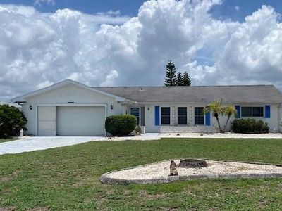 1743 Coco Palm Cir