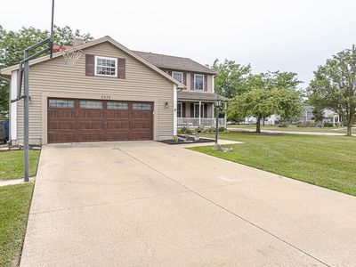 2376 McKinley Dr