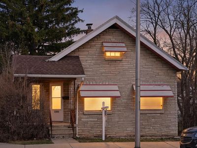 2200 S 84th STREET