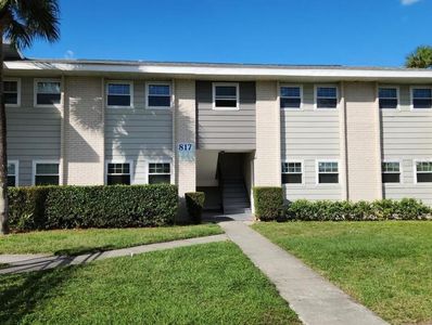 817 Sky Lake Cir APT A