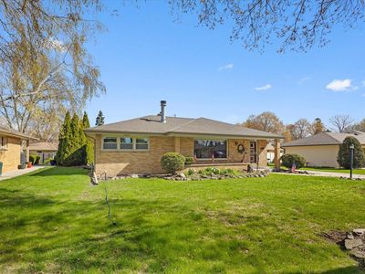 7822 West Manitoba STREET