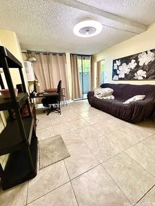 454 Namahana St APT 101