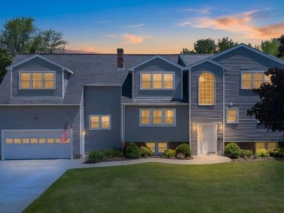 7 Eaton Dr