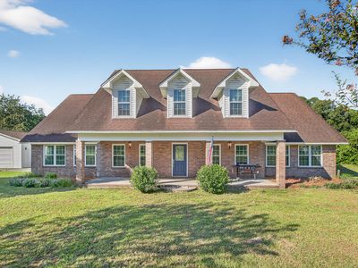 142 Cloverleaf Dr