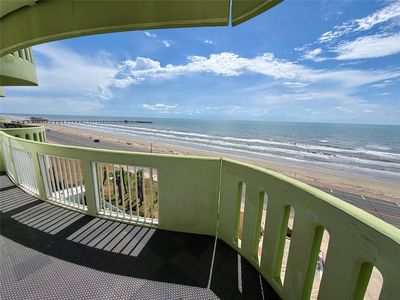 9420 Seawall Blvd #705