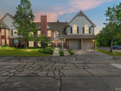 28185 Carlton Way Dr