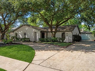 1110 Cheshire Ln