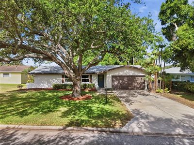 2150 Sarazen Dr